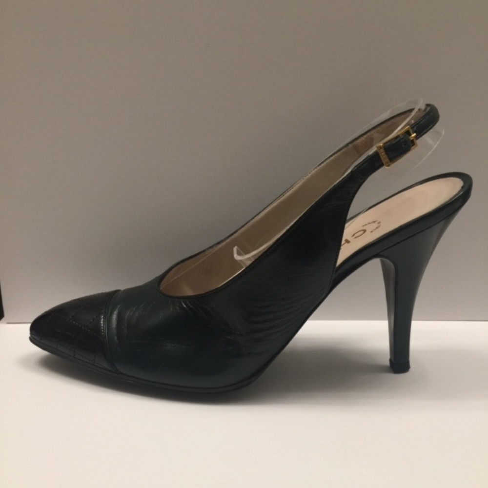Gorgeous Chanel Two Tone Slingbacks - Vintage - Picture 3 of 8